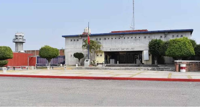 Exdirector de Pemex ya viste el uniforme de internos del penal Exdirector de Pemex ya viste el uniforme de internos del penal