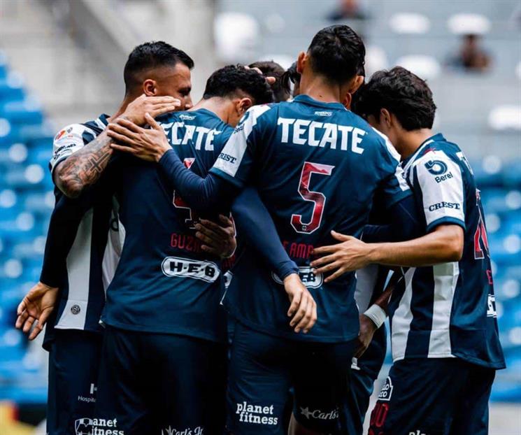 Caen Rayados con su gente frente al Sporting y cierran pretemporada Caen Rayados con su gente frente al Sporting y cierran pretemporada