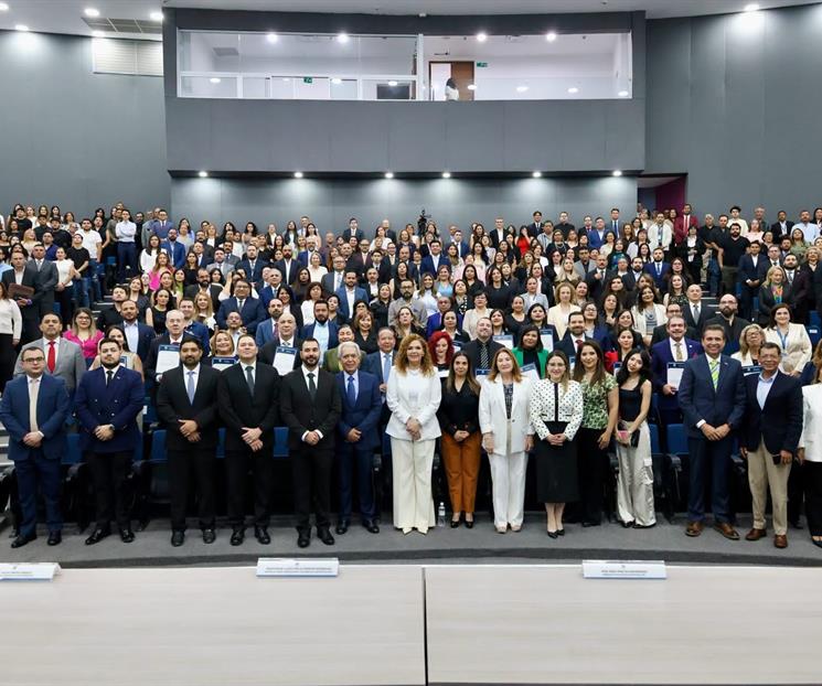 Alcanzan servidores públicos regios nuevo nivel profesional Alcanzan servidores públicos regios nuevo nivel profesional