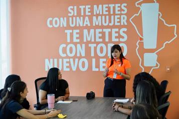 Realizan taller Primeros Auxilios Psicol&oacute;gicos en Atenci&oacute;n a Mujeres