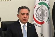 Reaparece Inzunza en redes tras silencio en el Senado