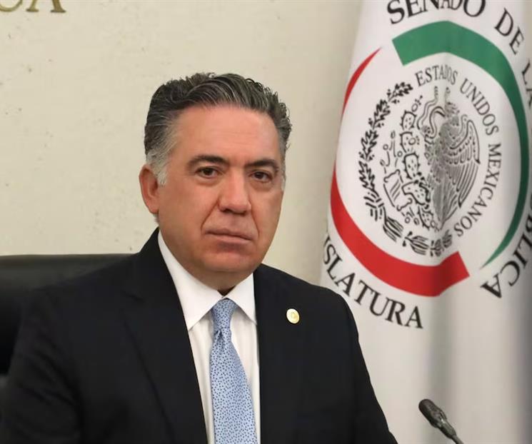 Reaparece Inzunza en redes tras silencio en el Senado Reaparece Inzunza en redes tras silencio en el Senado