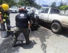 Deja dos lesionados choque entre moto y camioneta en Linares Deja dos lesionados choque entre moto y camioneta en Linares