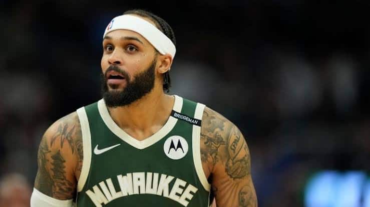 Seguirá Gary Trent Junior en Milwaukee Seguirá Gary Trent Junior en Milwaukee