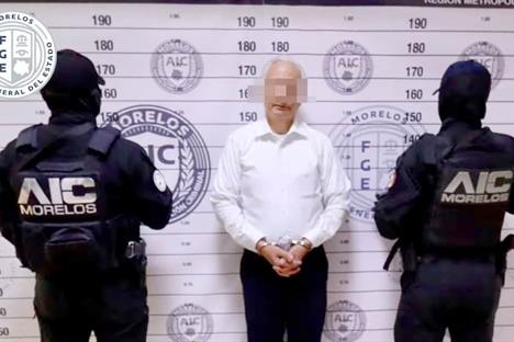 Viste exdirector de Pemex el uniforme de prisi&oacute;n de Atlacholoaya