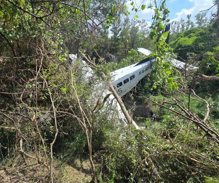 Se desploma aeronave en Pesquer&iacute;a; hay tres lesionados
