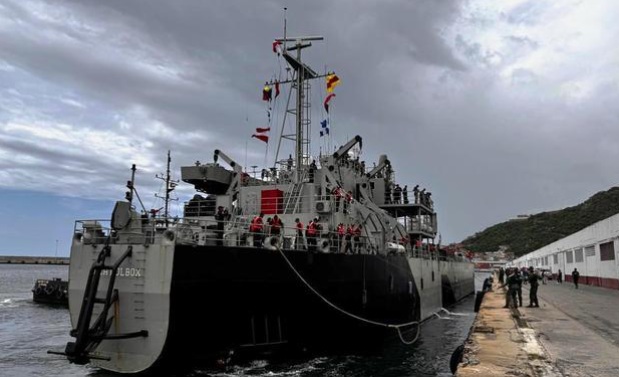 Arriban a Venezuela buques de la Marina con ayuda humanitaria