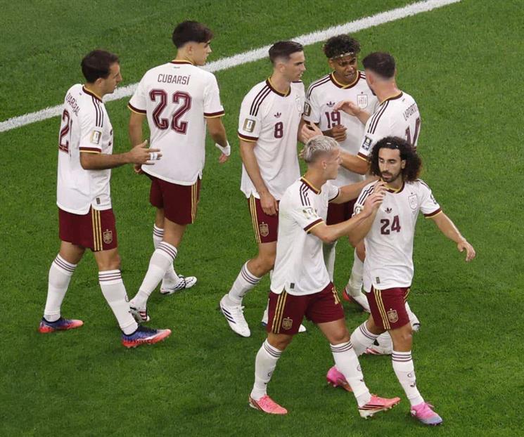 Espa&ntilde;a se impone 1-0 a Francia al entretiempo