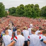 Calurosa recepci&oacute;n a Noruega