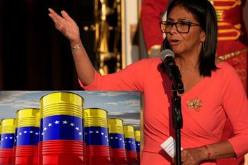 Mantiene Venezuela producci&oacute;n de crudo pese a los sismos