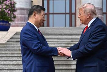 Crece China menos de lo esperado pese al impulso exportador