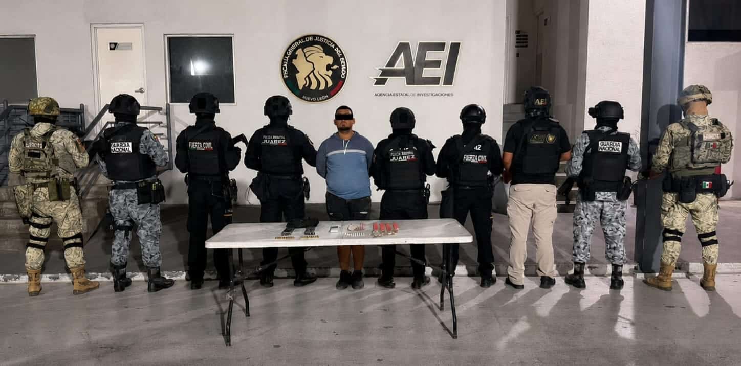 En posesi&oacute;n de dos cargadores de arma de fuego abastecidos, diversas dosis de droga y una motocicleta robada, fue arrestado por la polic&iacute;a un presunto generador de violencia en el municipio de Ju&aacute;rez.