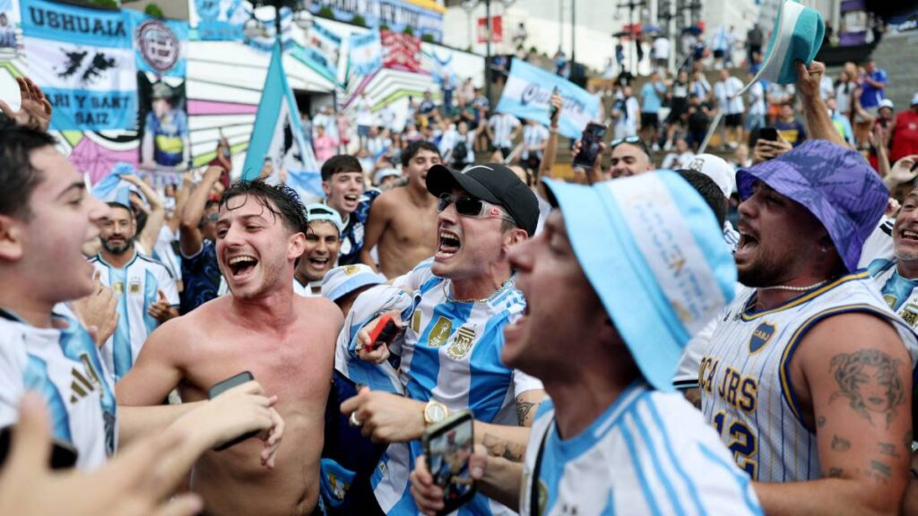 Marea celeste inunda Argentina Marea celeste inunda Argentina