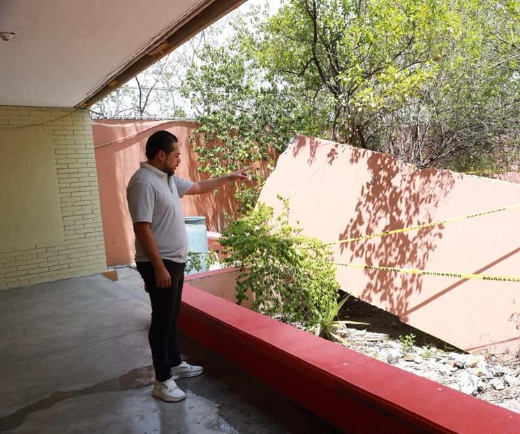 Denuncia diputado peligro de derrumbe en una secundaria Denuncia diputado peligro de derrumbe en una secundaria