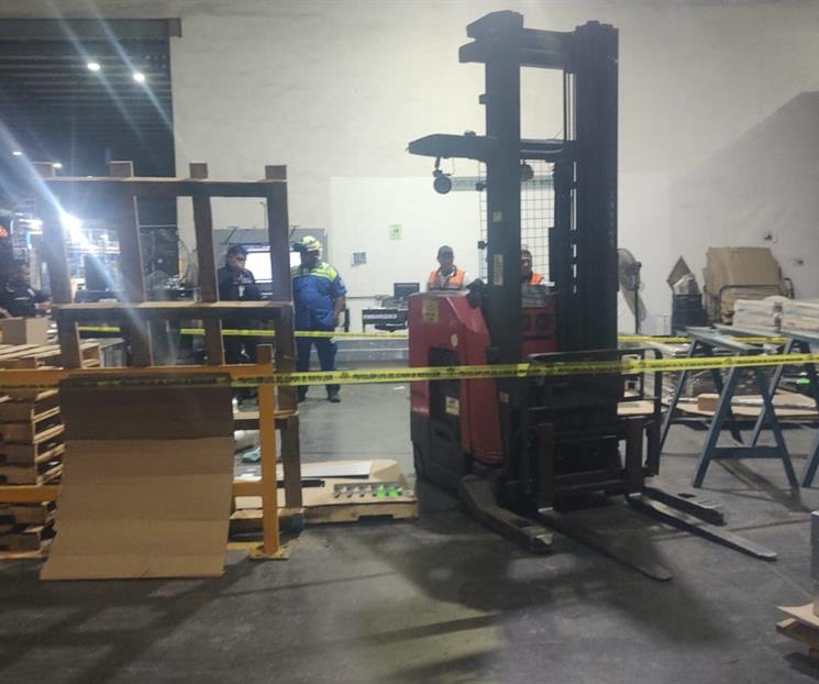 Atropella montacargas a trabajador