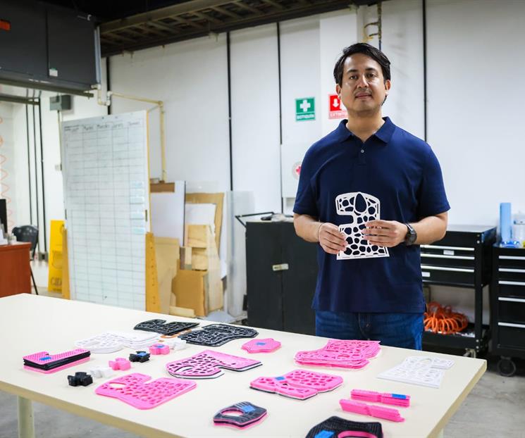 Fabrica UANL f&eacute;rulas 3D en apoyo a Venezuela