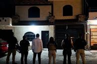 Resguardan casa de Arnulfo Jr. por caso de feminicidio Resguardan casa de Arnulfo Jr. por caso de feminicidio