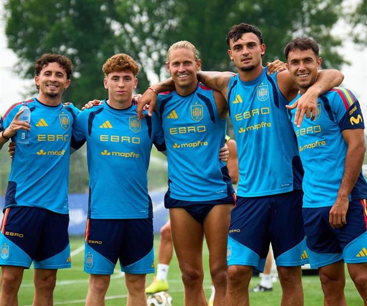 España suspende entrenamiento por tormenta eléctrica España suspende entrenamiento por tormenta eléctrica