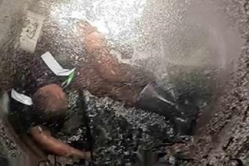 Rescatan a trabajador de cayo en alcantarilla