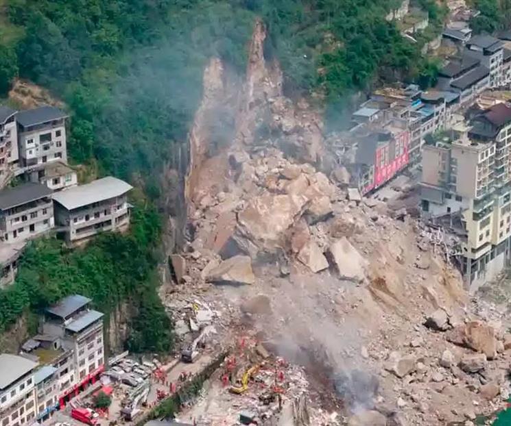 Se reportan desaparecidos y 1,100 evacuados por deslave en China Se reportan desaparecidos y 1,100 evacuados por deslave en China