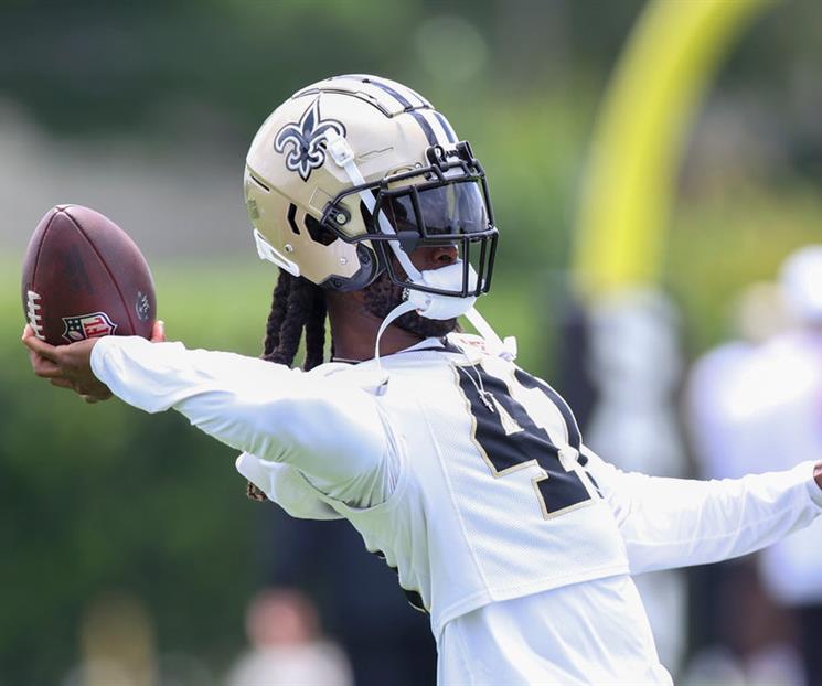 Acuerda Alvin Kamara seguir una temporada más en Nueva Orleans Acuerda Alvin Kamara seguir una temporada más en Nueva Orleans
