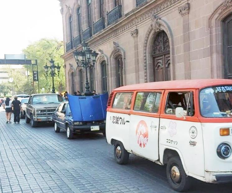 Protestan con caravana por el cierre del Museo del Auto Protestan con caravana por el cierre del Museo del Auto