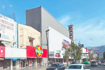 Retiran a comerciantes informales del centro