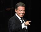 Luis Miguel se dejó ver sin la compañía de Paloma Cuevas Luis Miguel se dejó ver sin la compañía de Paloma Cuevas