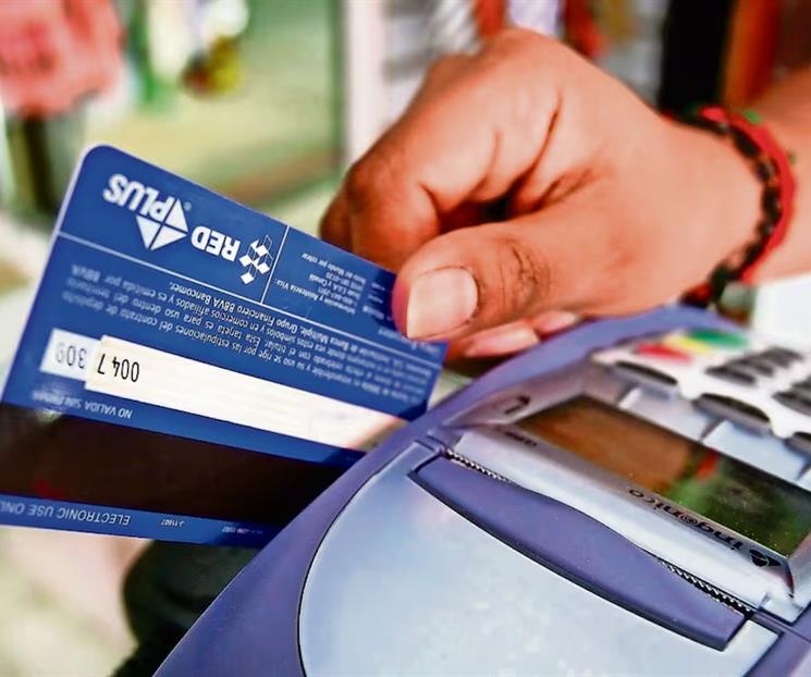 Propone Moreira frenar abusos en tarjetas de crédito Propone Moreira frenar abusos en tarjetas de crédito