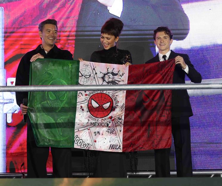 Enloquecen Tom Holland y Zendaya a México en alfombra roja Enloquecen Tom Holland y Zendaya a México en alfombra roja