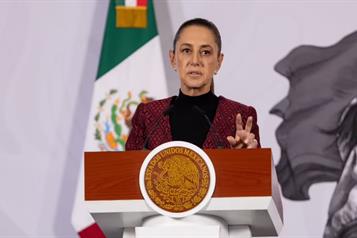 Revisar&aacute; Sheinbaum fallos judiciales por huachicol fiscal
