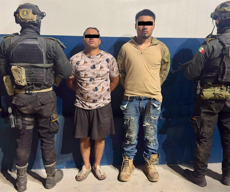 Detienen a individuos con equipo b&eacute;lico