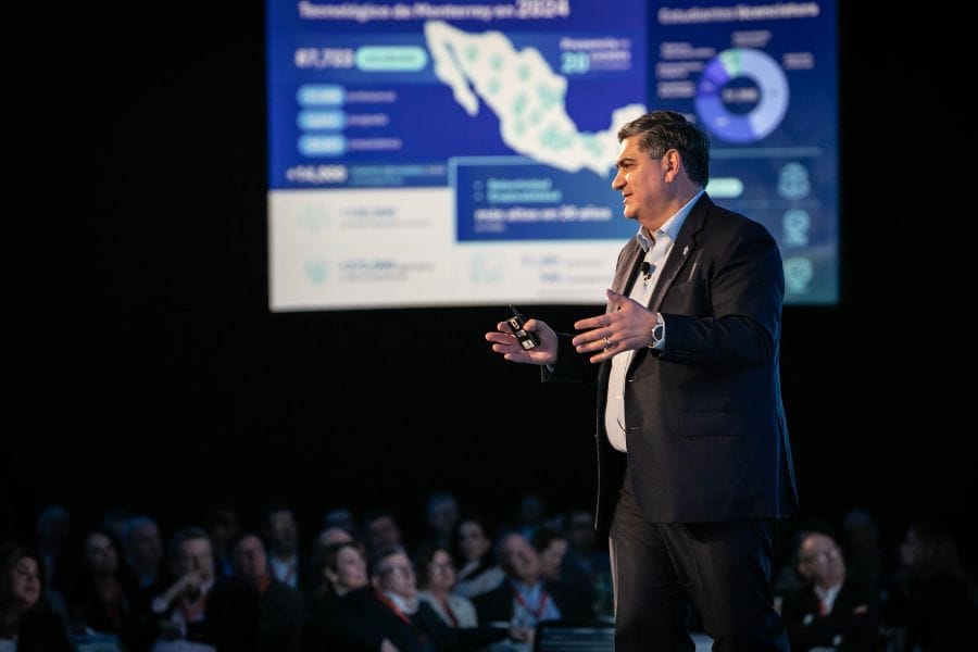 David Garza, entre los 300 líderes más influyentes de México David Garza, entre los 300 líderes más influyentes de México