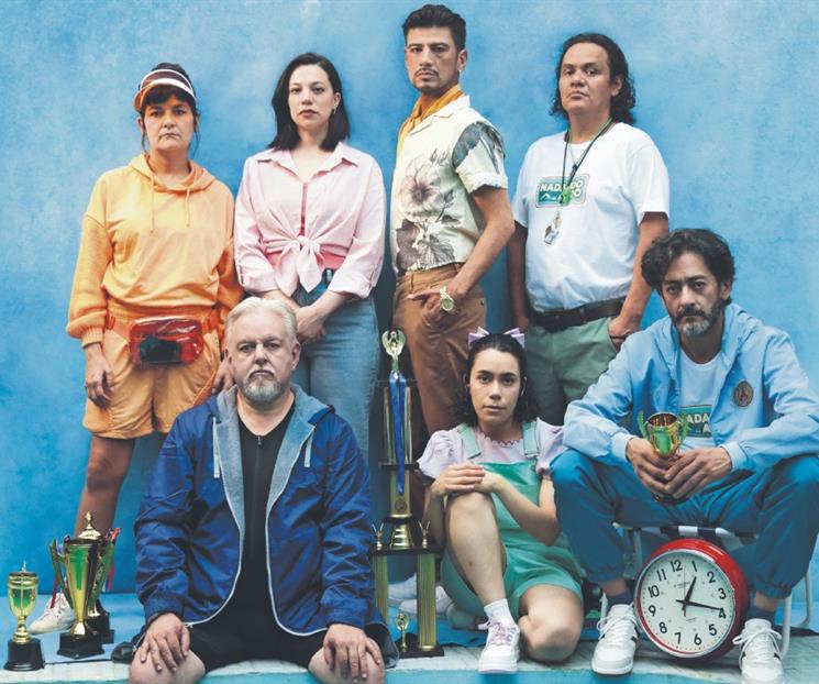 Una alberca llena de tristeza en el teatro