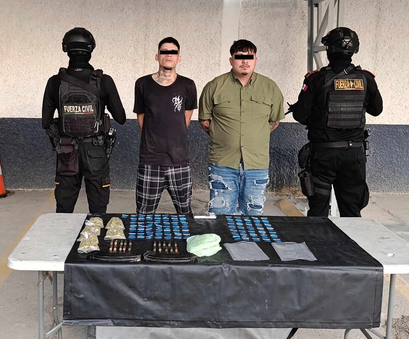 Como parte de las estrategias de detecci&oacute;n y disuasi&oacute;n delictiva, elementos de Fuerza Civil realizaron la captura de dos personas consideradas como generadores de violencia, en el municipio de Salinas Victoria, quienes portaban equipo b&eacute;lico y drogas.