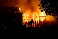 Incendios en Francia y España fuerzan masivas evacuaciones Incendios en Francia y España fuerzan masivas evacuaciones