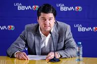 Presentan al nuevo presidente de la Liga