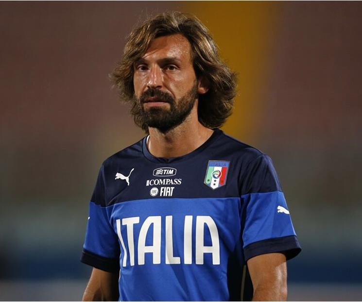 Acepta Andrea Pirlo dirigir a Italia