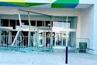 Detienen a balazos a hombre tras irrumpir en plaza comercial Detienen a balazos a hombre tras irrumpir en plaza comercial
