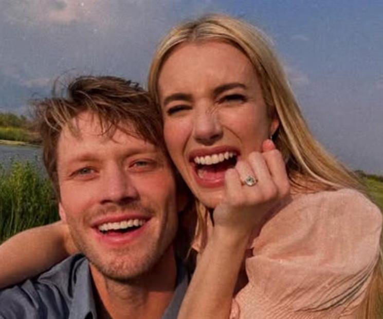Contrae Emma Roberts matrimonio con el actor Cody John