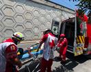 Adulto mayor se lesiona al caer de cuatro metros
