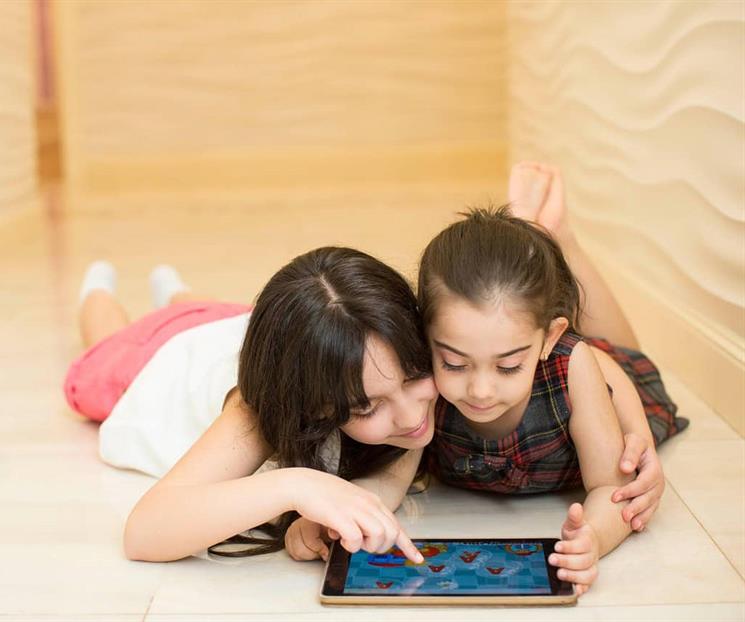 Trabajar en vacaciones con ni&ntilde;os en casa es dif&iacute;cil; aplica tips