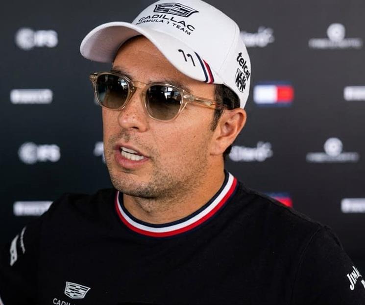 Abandona Checo