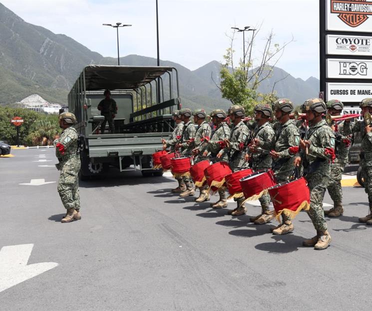 Realizan elementos militares acciones de acercamiento a la población Realizan elementos militares acciones de acercamiento a la población