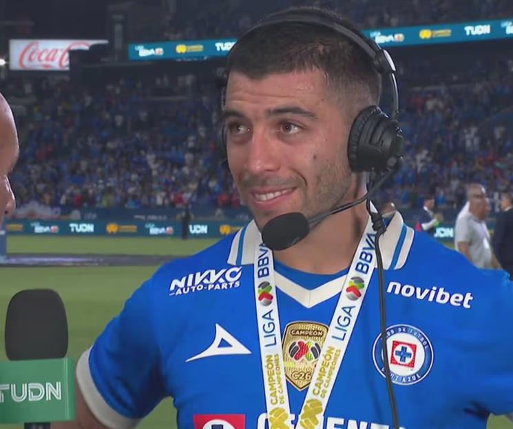 Erik Lira reafirm&oacute; su deseo de salir de Cruz Azul