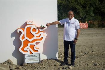 Coloca Mijes antimonumento en la Interserrana