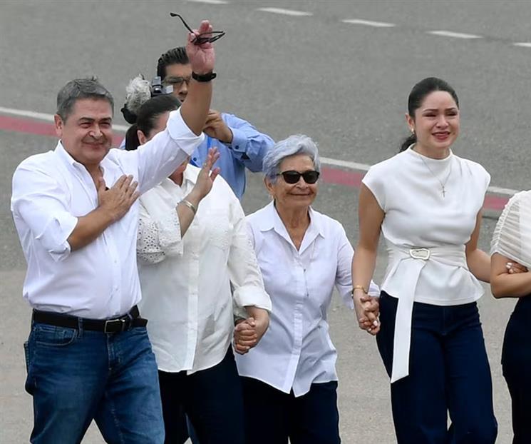 Regresa Juan Orlando Hernández a Honduras tras indulto de Trump Regresa Juan Orlando Hernández a Honduras tras indulto de Trump