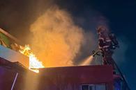 Evacuan familia por incendio